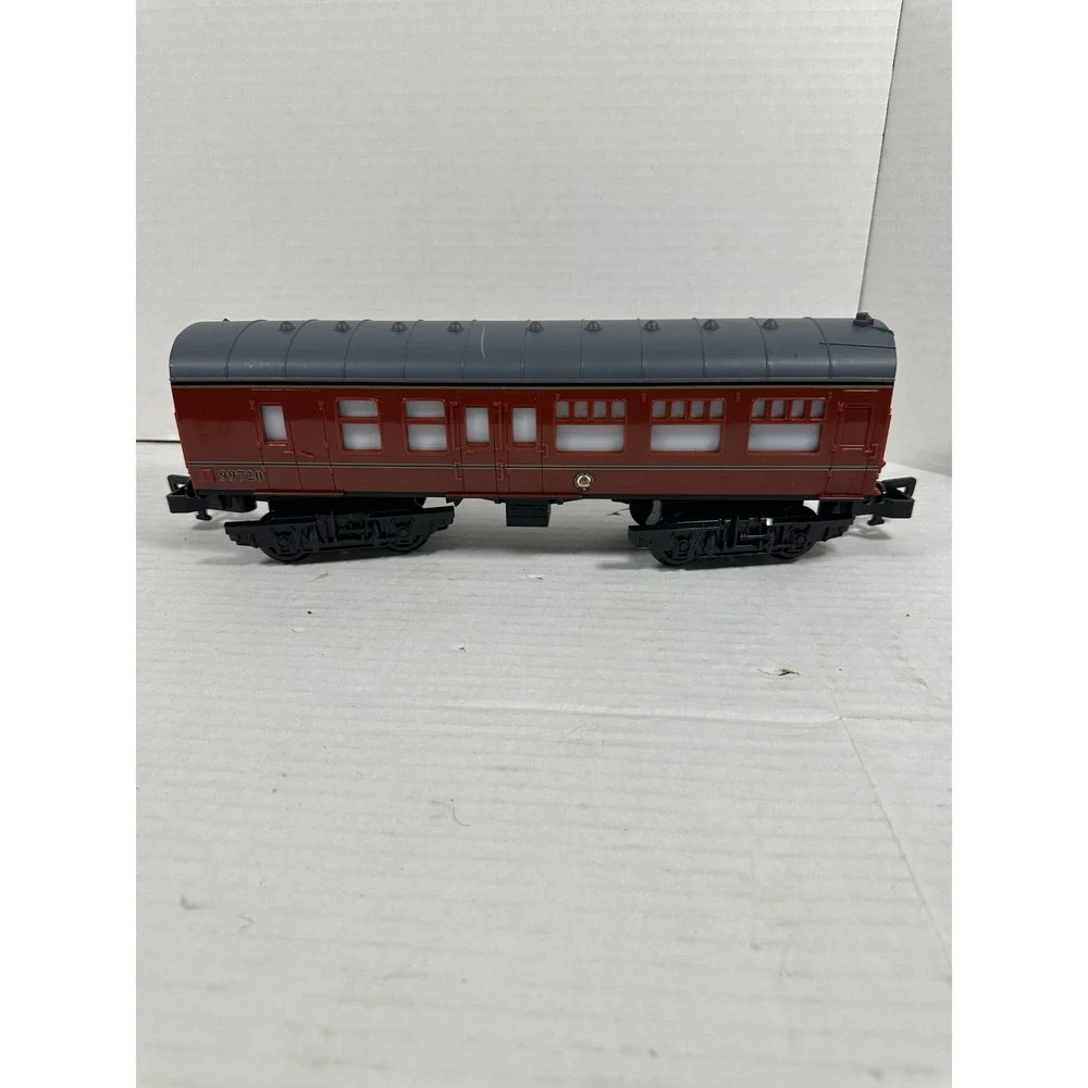Lionel‎ Harry Potter Hogwarts Express Coach Car 99720 Maroon Train Rail